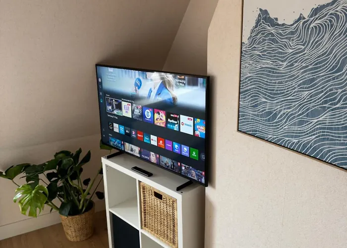 Cosy By The * האג