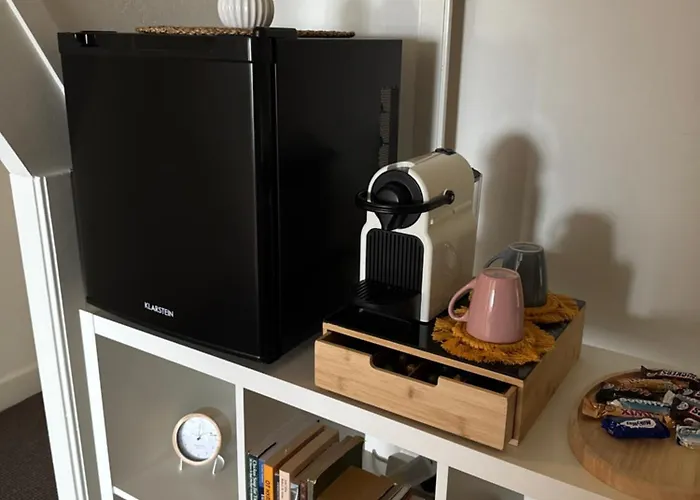 Cosy By The בית הארחה