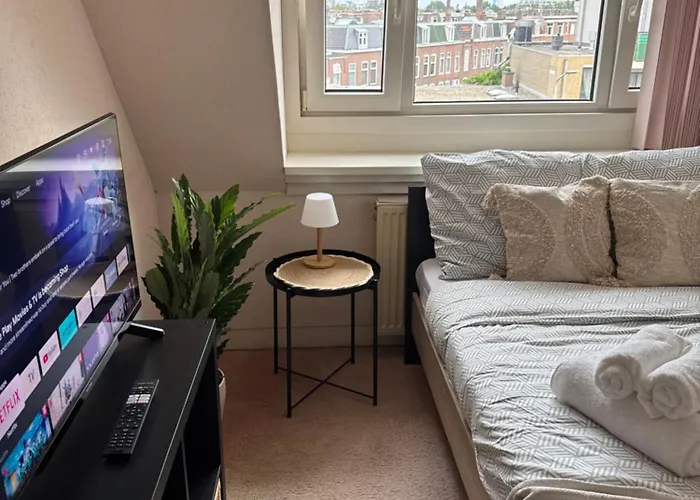 Cosy By The Vendégház *